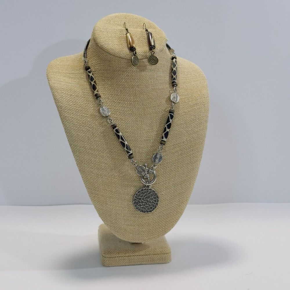 Boho Necklace & Earring Set Animal Print Beaded Pendant Toggle 11" Single Strand